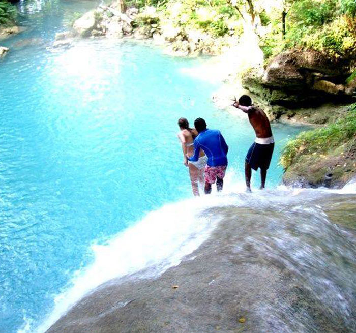 Aventura en el agujero azul, salto de acantilado, cascada Aventura exÓtica from Montego Bay, Runaway Bay, Trelawny, Ocho Rios - Jamaica